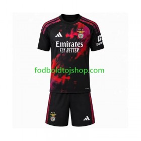 Benfica Børn 3. Fodboldsæt 2026-27 S/S (+ Korte bukser)